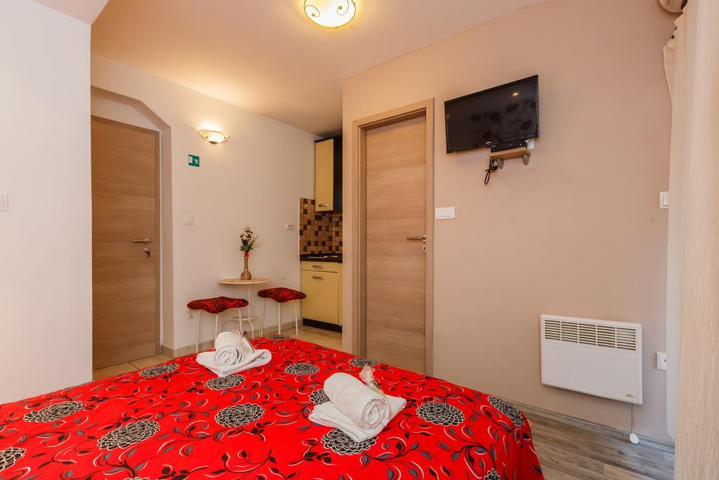 Apartments Antonio Makarska Ngoại thất bức ảnh